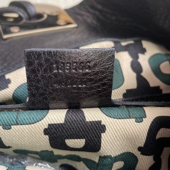 Gucci bag - Picture 9 of 16